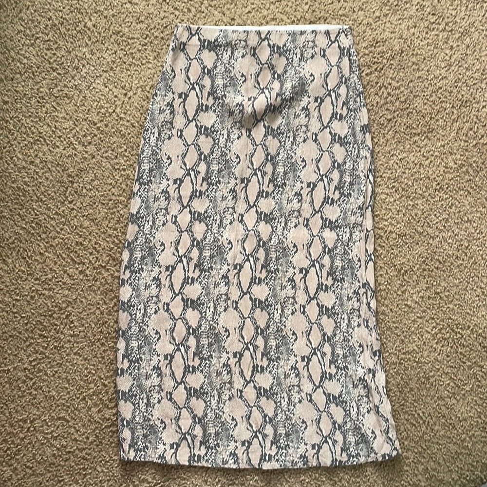Midi skirt!